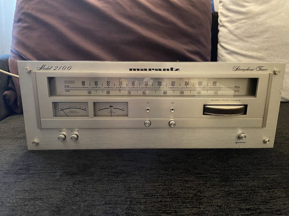 Jucarii -  radio tuner marantz model 2100