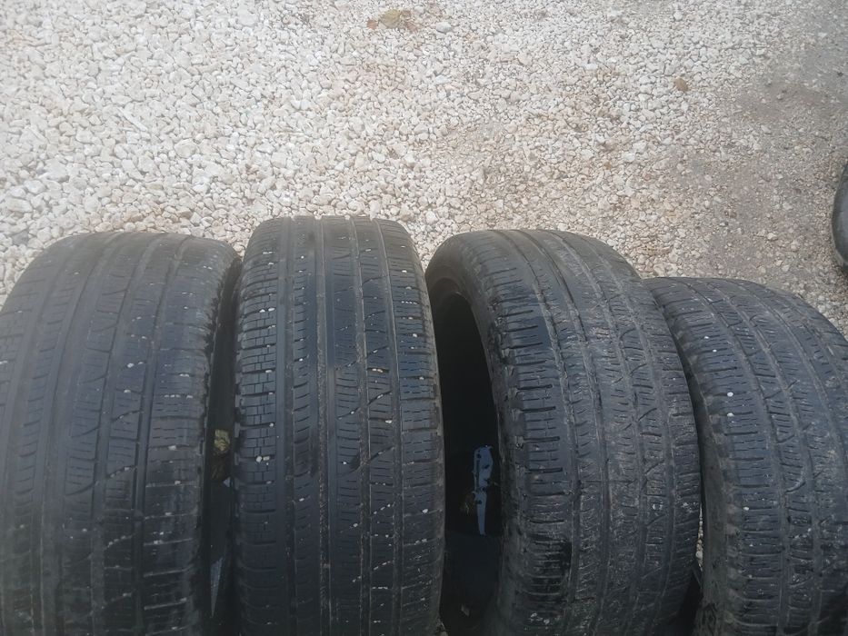 Vând set 4cauciucuri 245 45 R19 de iarna pirelli scorpion