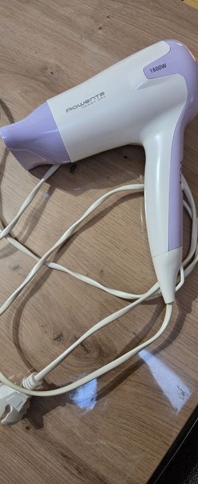 Сешоар 1600 w бяло