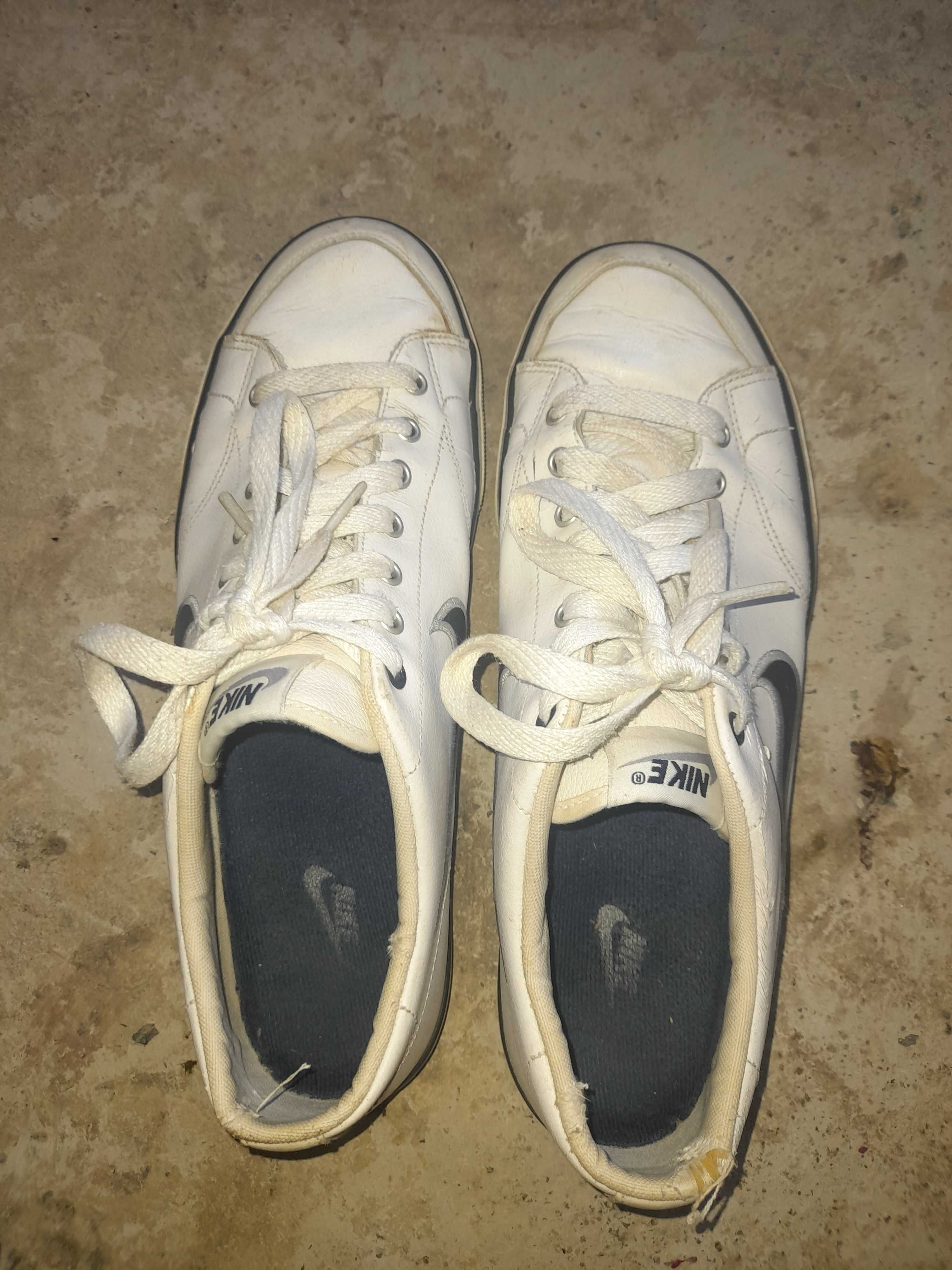 Adidasi nike marime 42