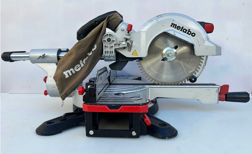 METABO KGS 18 LTX 216 - Акумулаторна пендула 18V