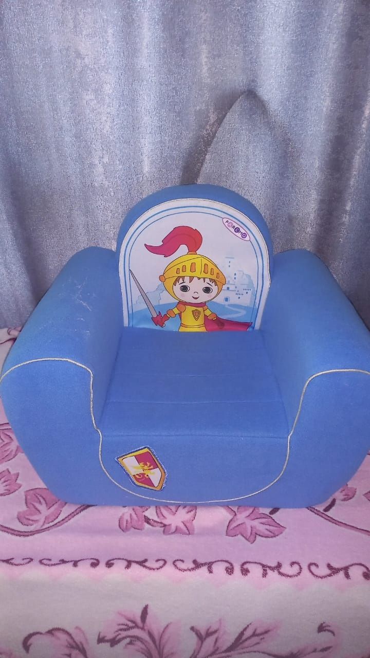 Продам кресло для деток