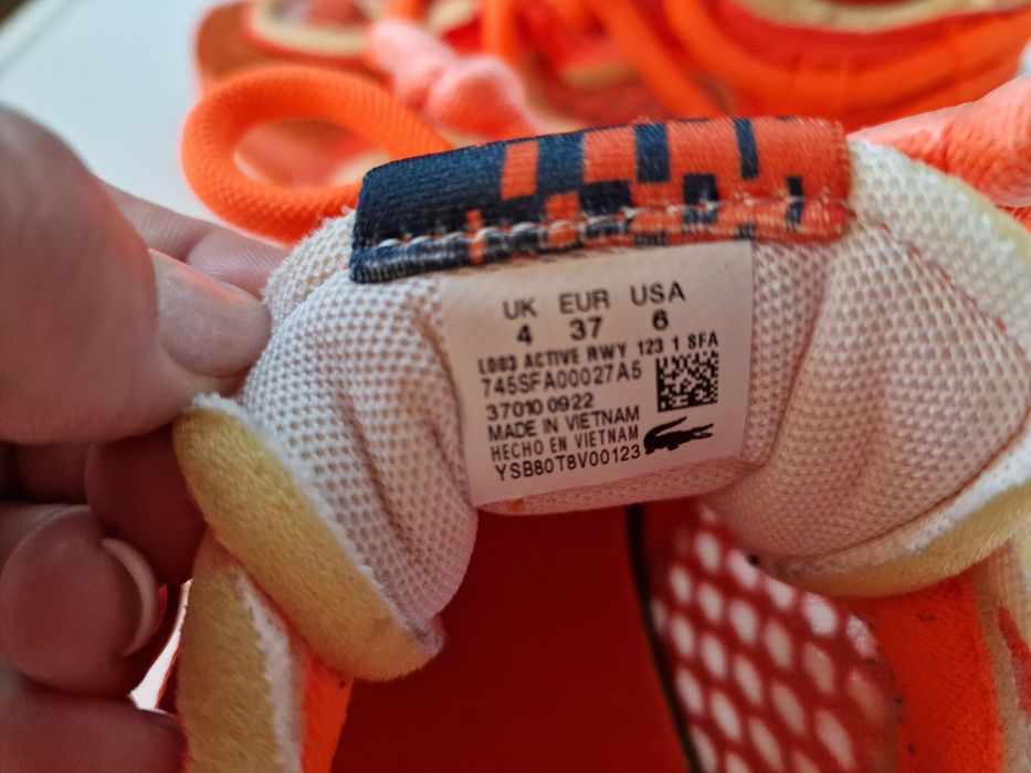 Adidasi Lacoste portocalii