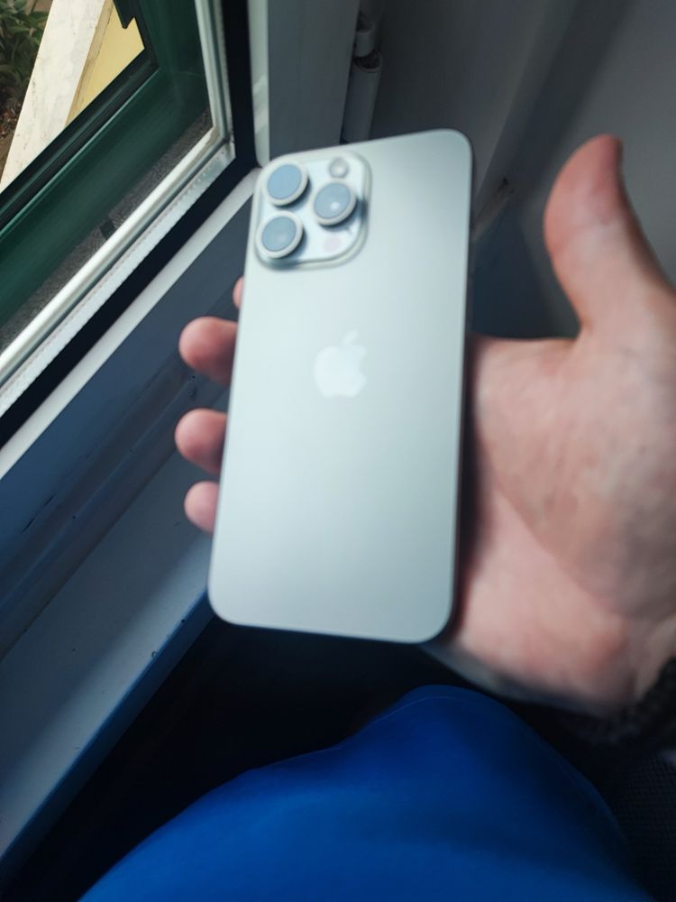 iPhone 15 Pro Max