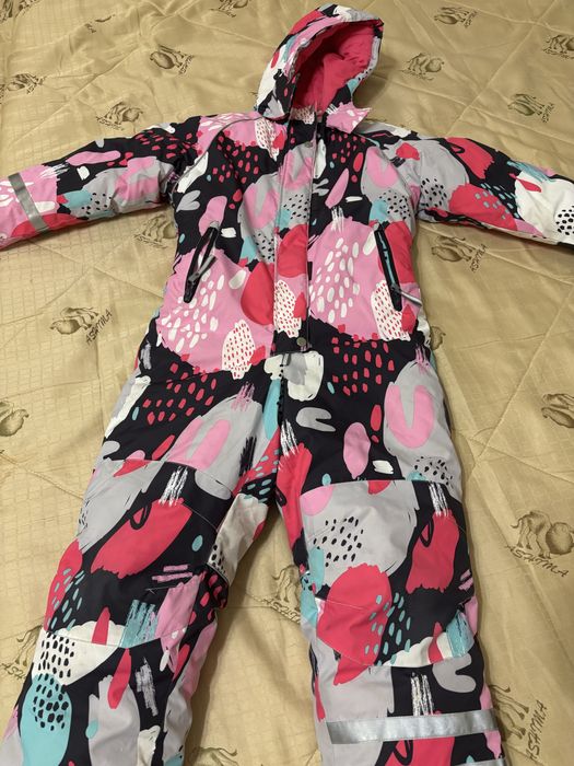 Продам детский комбинезон.