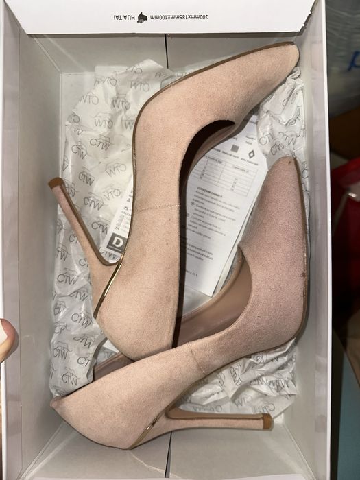 Pantofi stiletto roz pudră