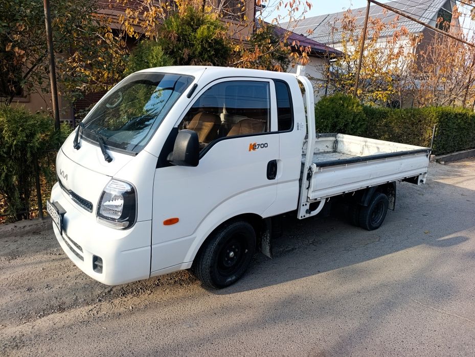 Kia bongo 2024 srochna sotiladi