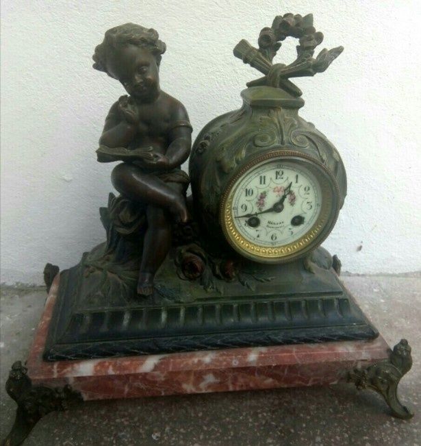 Antic ceas de șemineu sec 19 tara de proveniență Franța ,,statueta cop