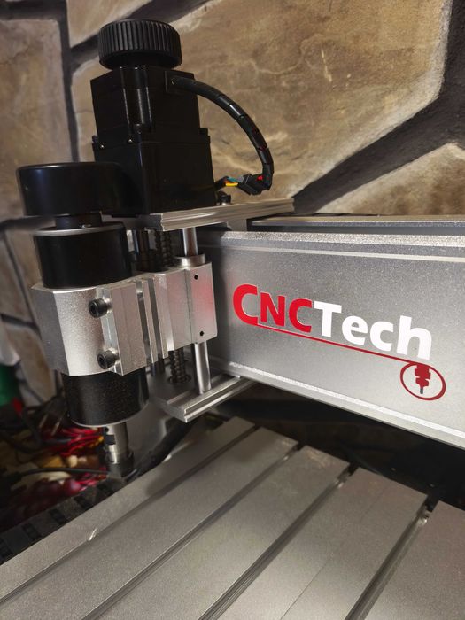 CNC ROUTER 3040 (чисто нова )