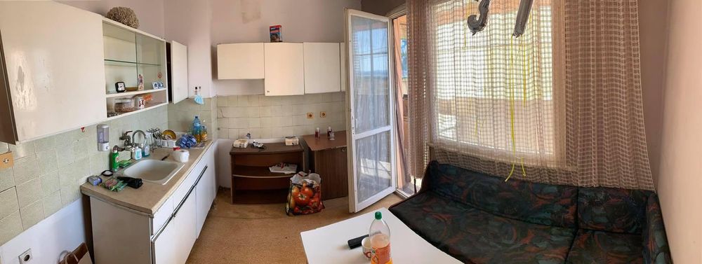 Дава се под наем Едностаен апартамент в Бургас, Меден рудник - зона В - 45 кв.м за 204 € - Снимка #2