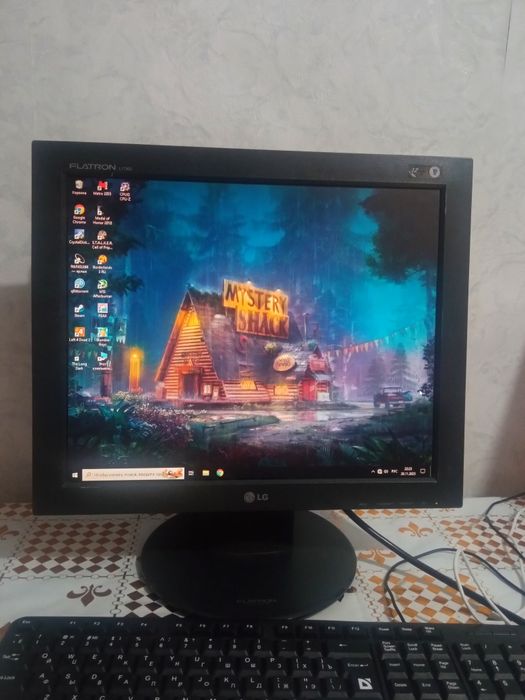 Монитор за символическую цену