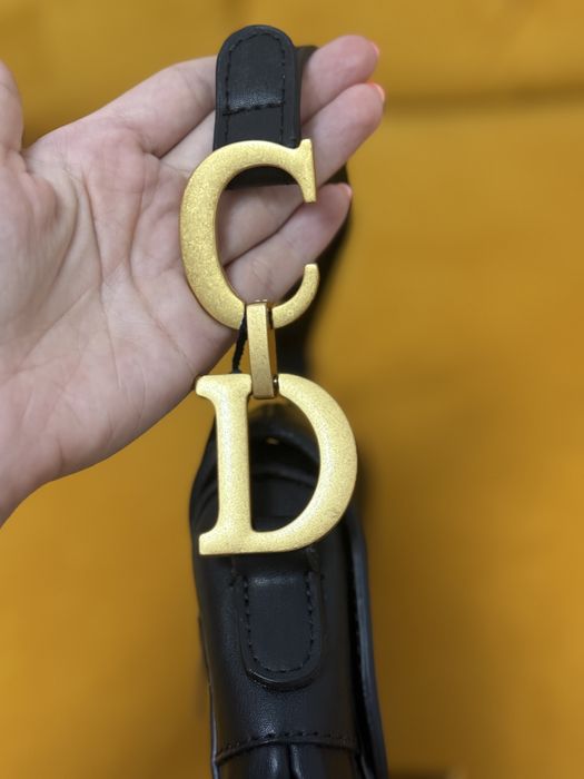 Geantă de designer din piele, model tip Saddle, nouă