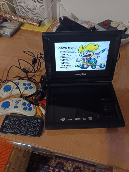 Laptop chrome și unu de jocuri