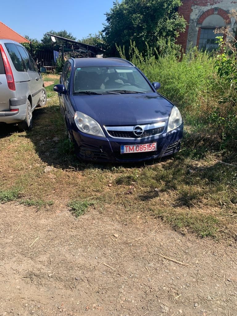 Vând piese Opel Vectra an 2008