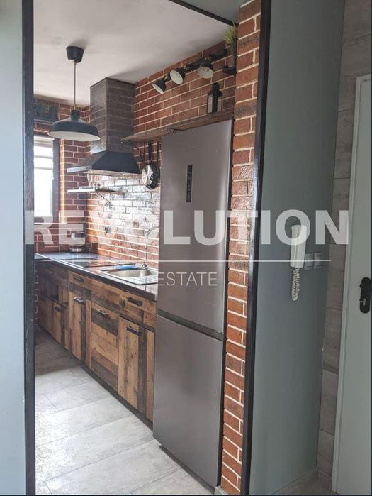 Дава се под наем Двустаен апартамент в Варна, Колхозен пазар - 51 кв.м за 500 € - Снимка #1