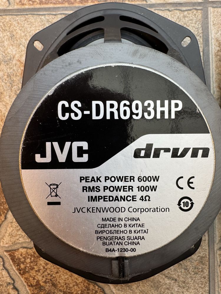 Динамики для авто JVC