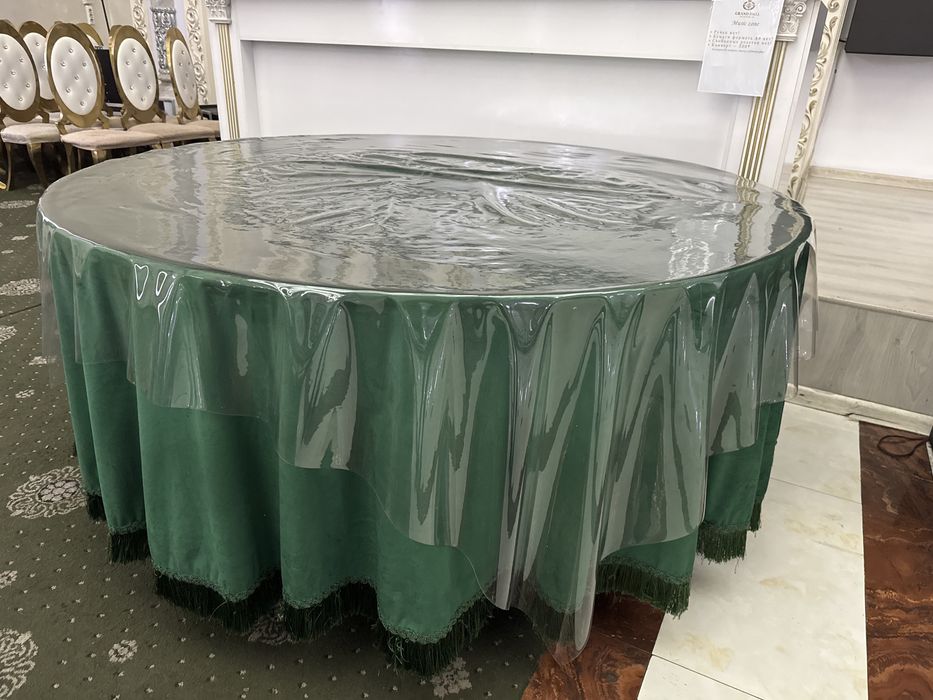 Круглые стол для ресторана, стол размер 1,80см на 12 персон