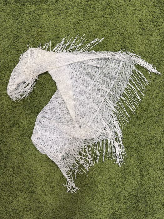 Платок белый 2000тг