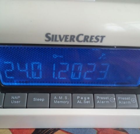 Radio Silver Crest, cu ceas și proiector ora