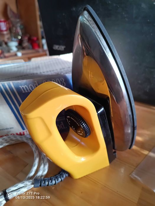 Fier de calcat vintage