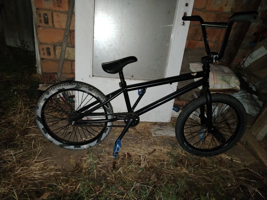 Черен bmx без забележки