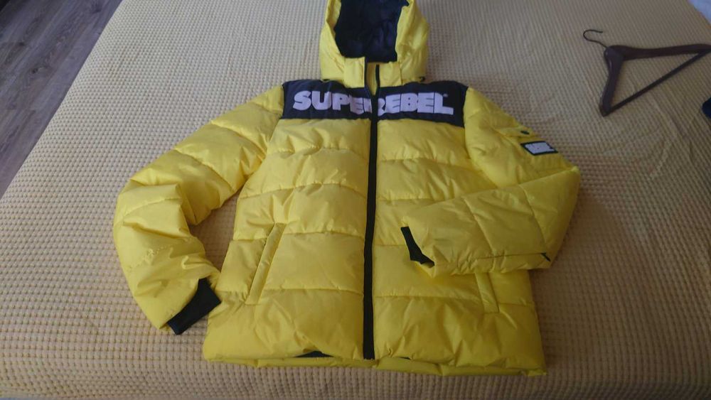 Яке за продажба, подходящо за ски, ново, размер 176