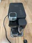 expressor automat Nespresso by De’Longhi Lattissima One, negru