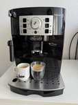 Aparat de cafea/expresor automat boabe Delonghi Magnifica S