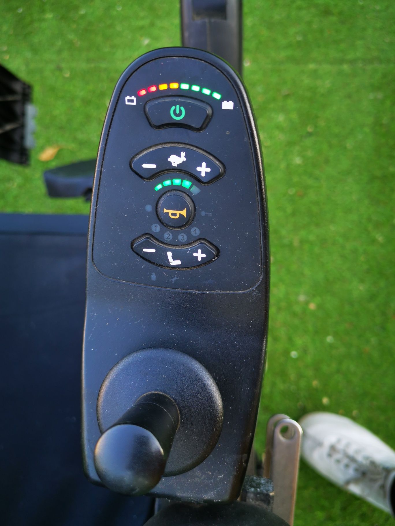 Carut electric persoane cu handicap