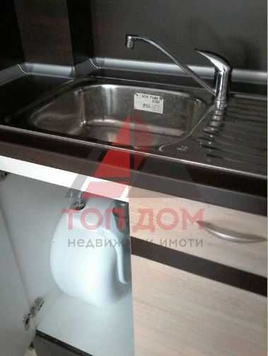 Дава се под наем Тристаен апартамент в Варна, Център - 65 кв.м за 510 € - Снимка #4