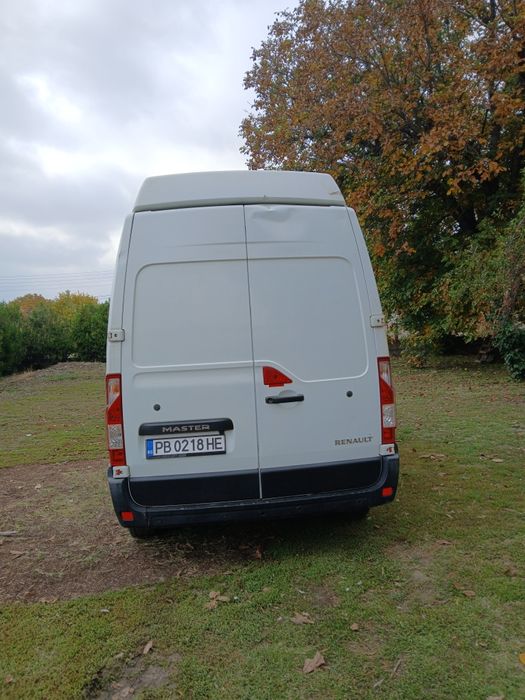 Продавам бус Renault Master! Перфектно състояние