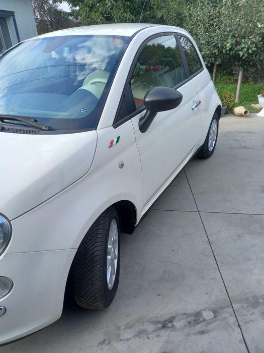 Vând Fiat 500 an 2012