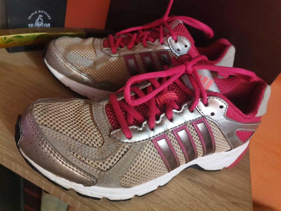 ADIDAS 38ми номер