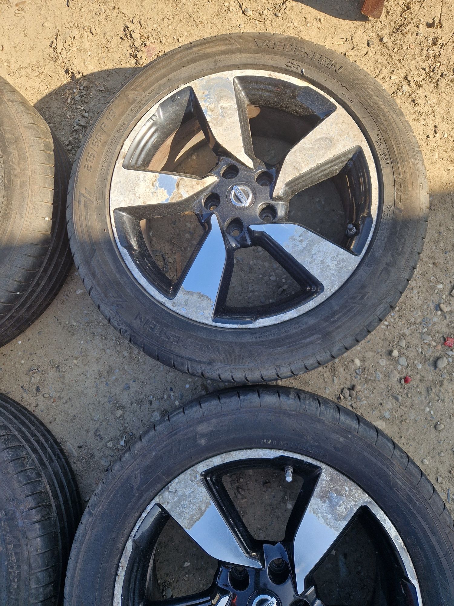 Roti Nissan Qashqai 2016 R18