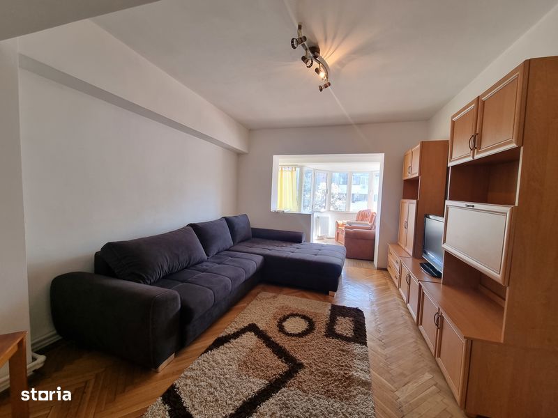 Inchiriere Apartament spațios 3 camere – Târgu Jiu, zona Victoriei