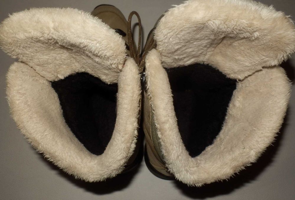 Bocanci LOWA piele GoreTEX, imblaniti, Germany (37) REDUCERE !