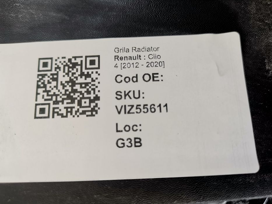 Радиаторна решетка Рено Клио 4 / Renault Clio 4 Оригинална и в добро с