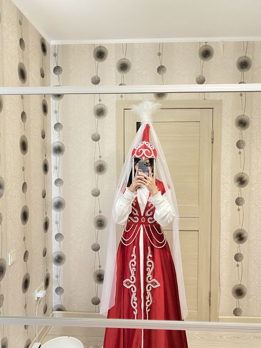 Прокат Саукеле Кыз Узату платье камзол полный комплект