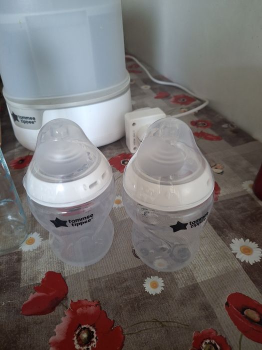 Biberoane bebelusi noi