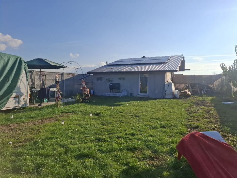 Vând teren Cristian