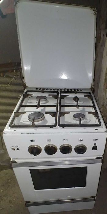Газовая плита российская 4 комфорки рабочая заменили на новую
