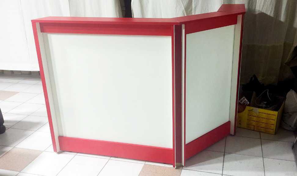 Ресепшн (сделан добротно)