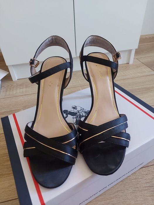 ДАМСКИ Черни сандали на тънък ток Paolo Boticelli