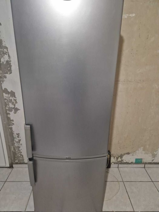 хладилник с фризер whirlpool