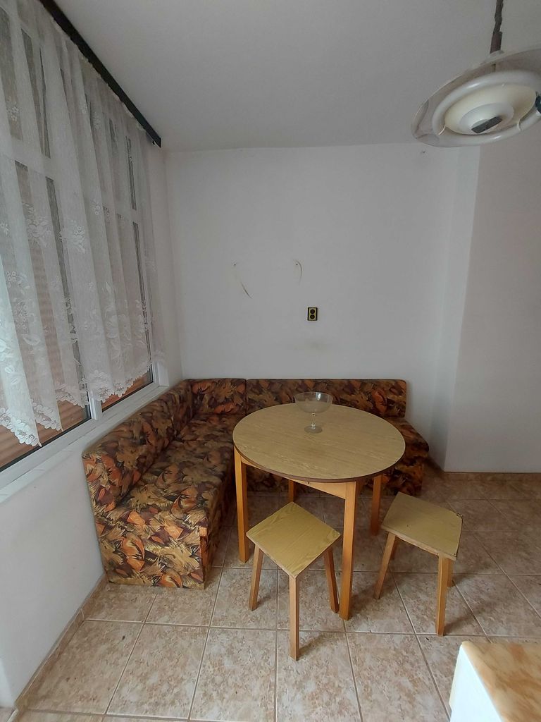 Продава се Двустаен апартамент в Кубрат - 65 кв.м за 616 €/кв.м - Снимка #15