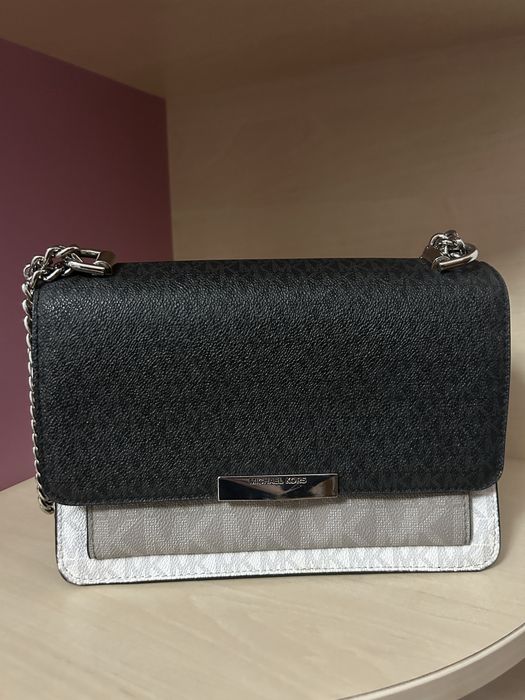 Geanta Michael Kors originala, purtata.