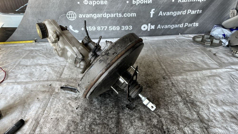 Toyota Auris серво