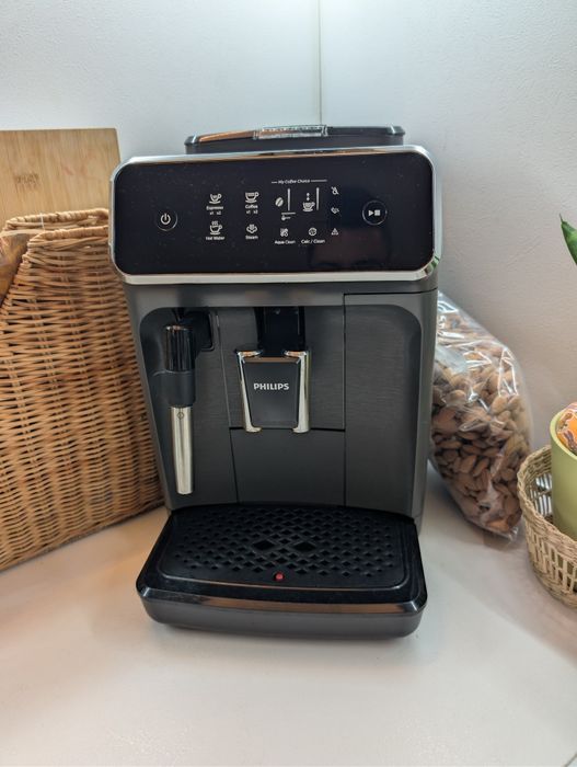 Кафе машина Philips series 2200