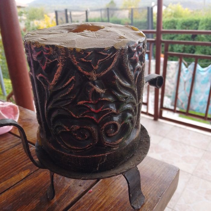 Свещник от ковано желязо с свещ