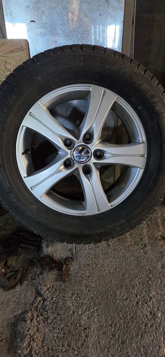 VW T5 Джанти със летни гуми 215/65/16C 6,5J ET40 5x120 цо64 ДОТ 0915